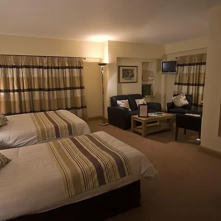 & Restaurant Отель