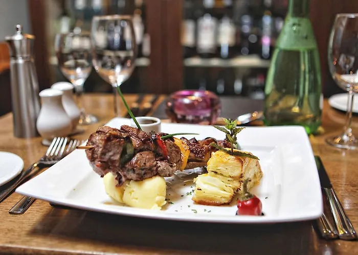 & Restaurant 3* Downings